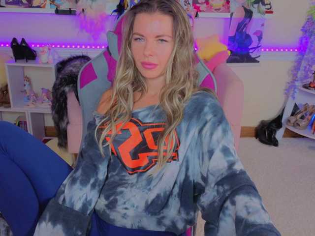 LunaRishi — live female cam