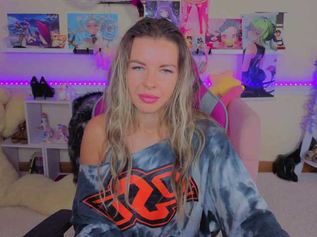 LunaRishi live cam on BongaCams