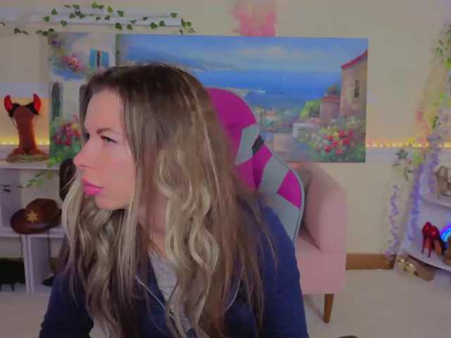 LunaRishi live cam on BongaCams