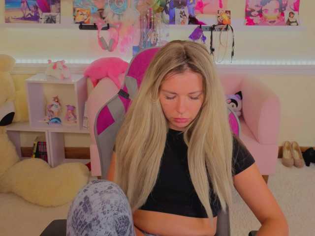 LunaRishi live cam on BongaCams