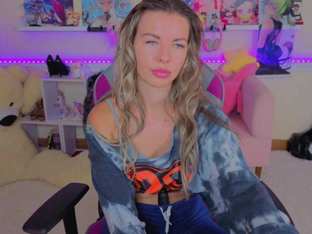 LunaRishi — live female cam
