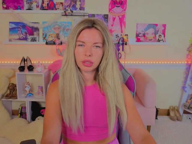 LunaRishi live webcam show