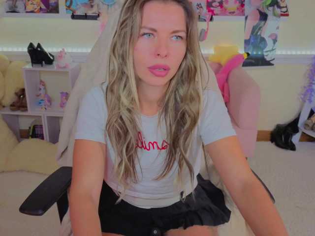 LunaRishi live cam on BongaCams