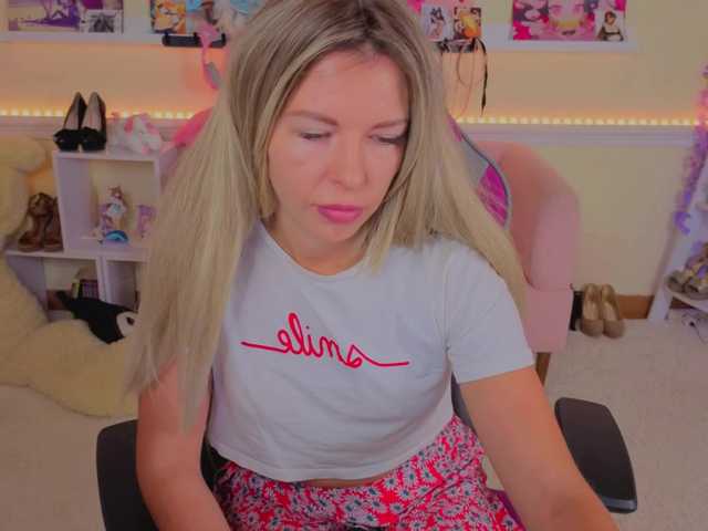 LunaRishi live webcam show