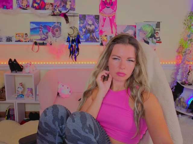 LunaRishi live cam on BongaCams