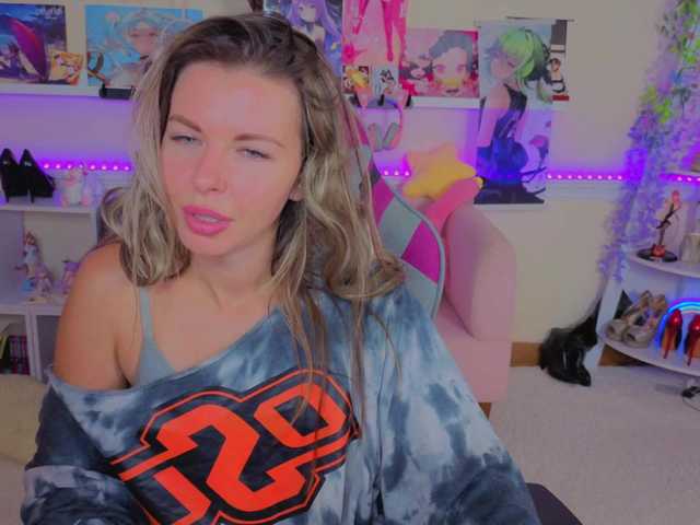 LunaRishi live cam on BongaCams