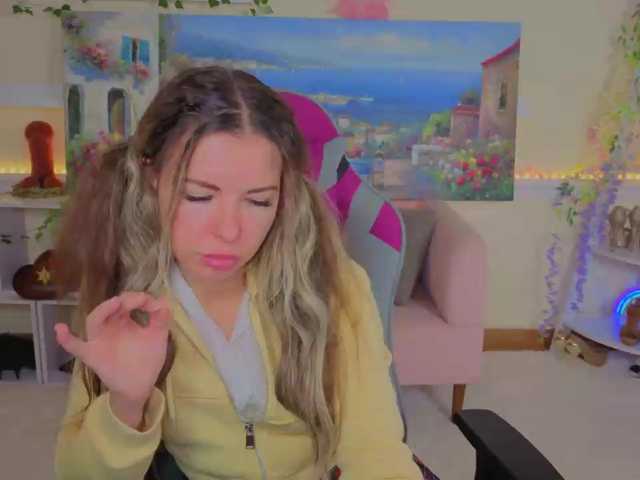 LunaRishi live cam on BongaCams