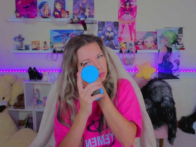LunaRishi live cam preview