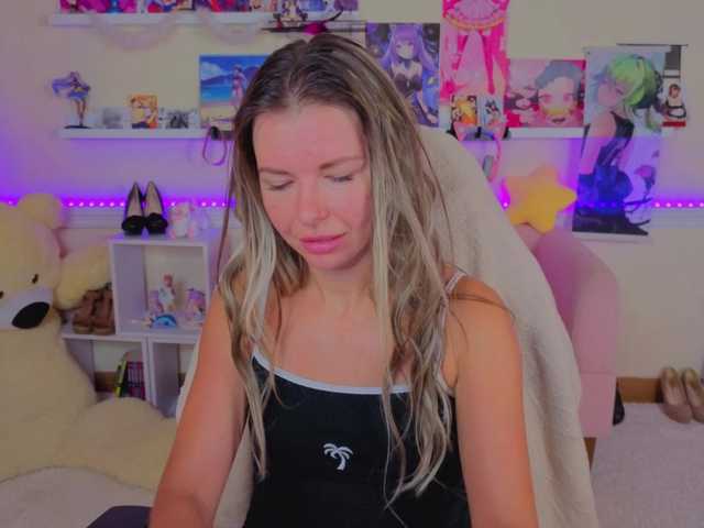 LunaRishi live cam on BongaCams