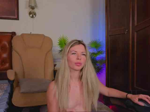 LunaRishi webcam