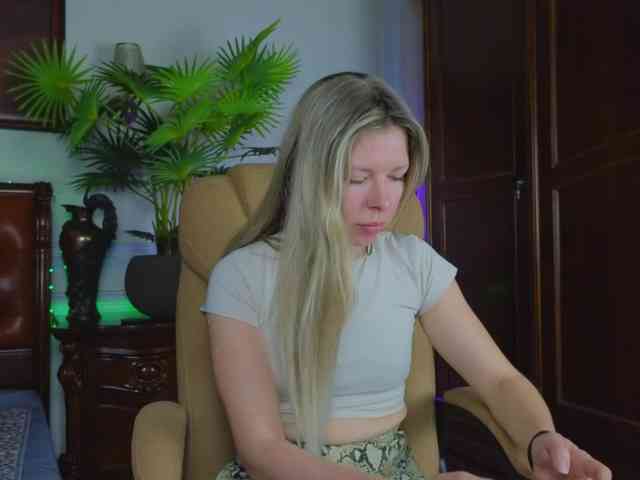 LunaRishi webcam