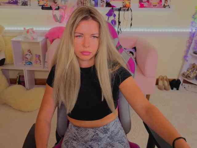 LunaRishi webcam