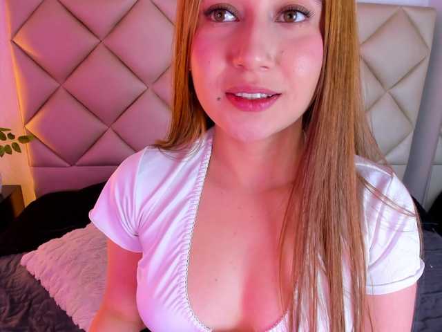 CrysttalMoon live cam on BongaCams