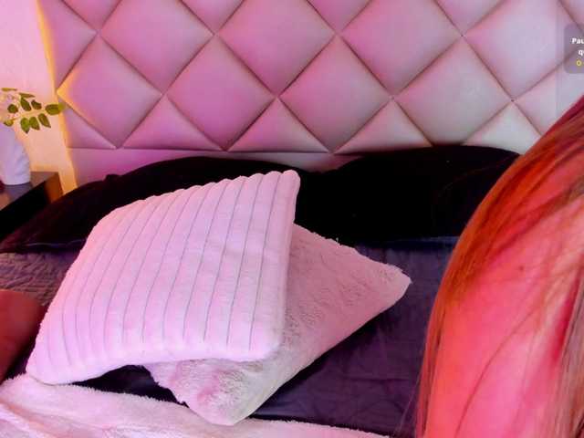 CrysttalMoon live cam on BongaCams