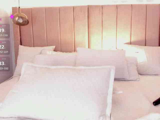 CrysttalMoon webcam