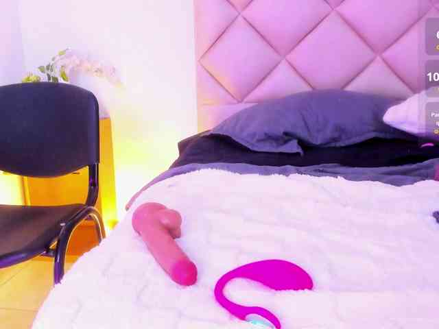 CrysttalMoon webcam