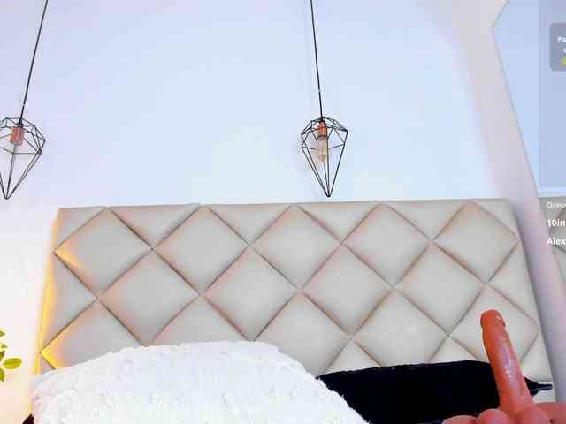 CrysttalMoon webcam