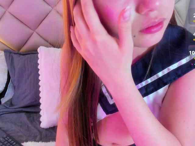 CrysttalMoon webcam
