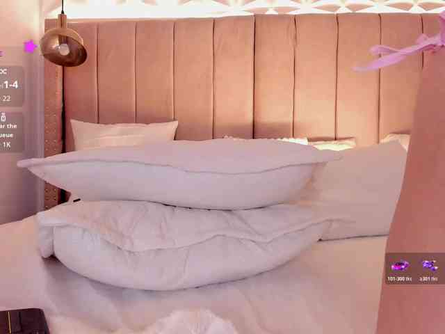 CrysttalMoon webcam