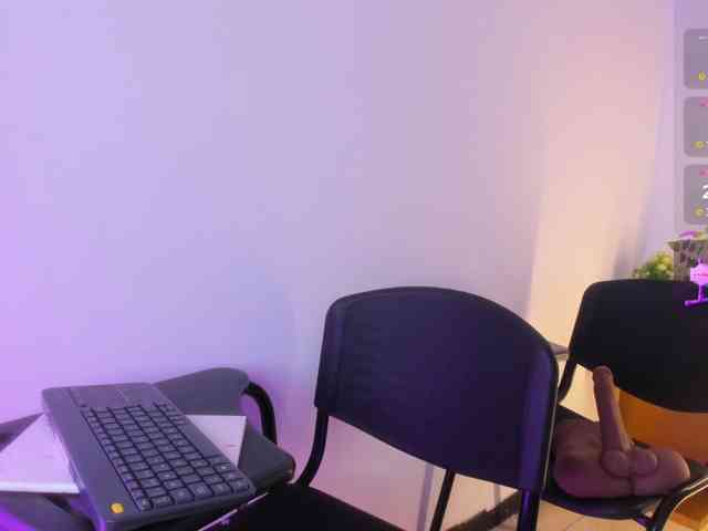 CrysttalMoon webcam