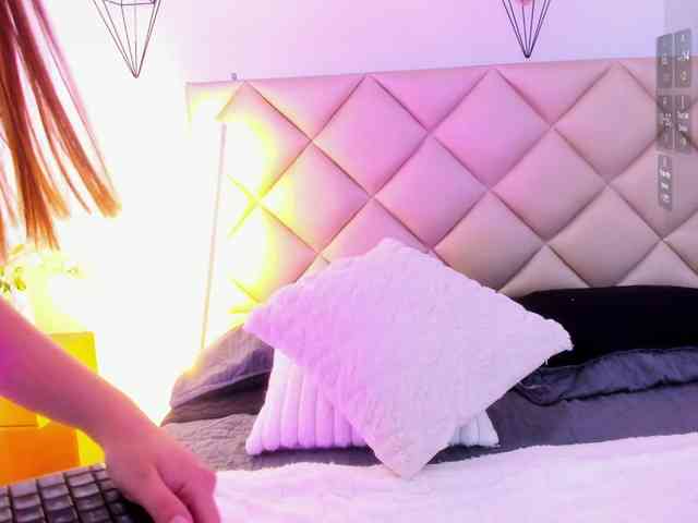 CrysttalMoon webcam