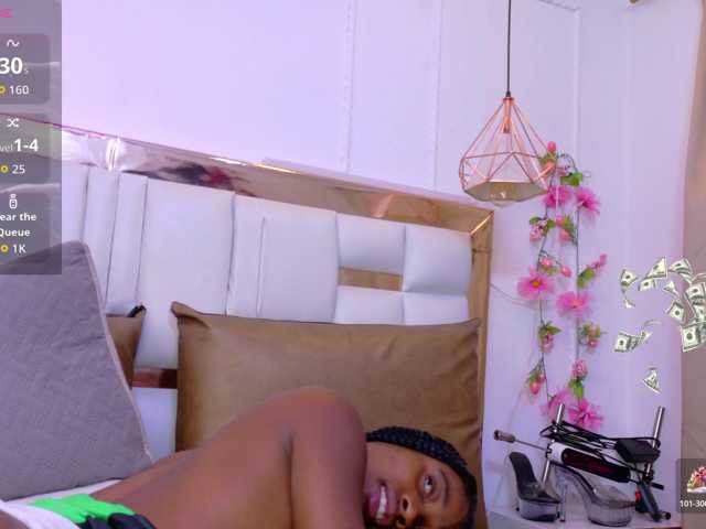 Skylar-Smith live cam on BongaCams