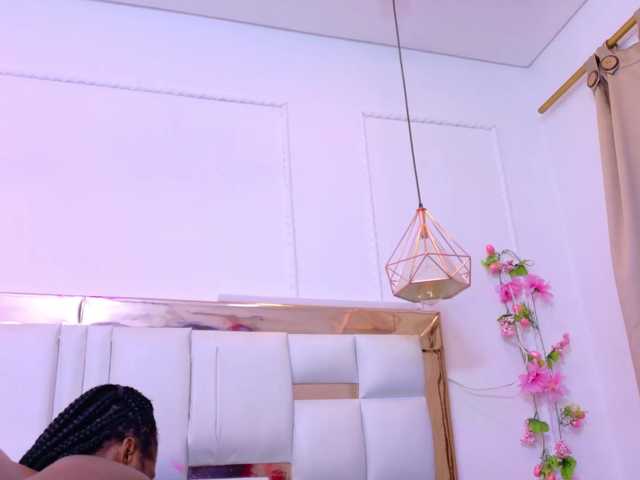 Skylar-Smith live cam on BongaCams