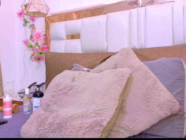 Aylin-Rose webcam