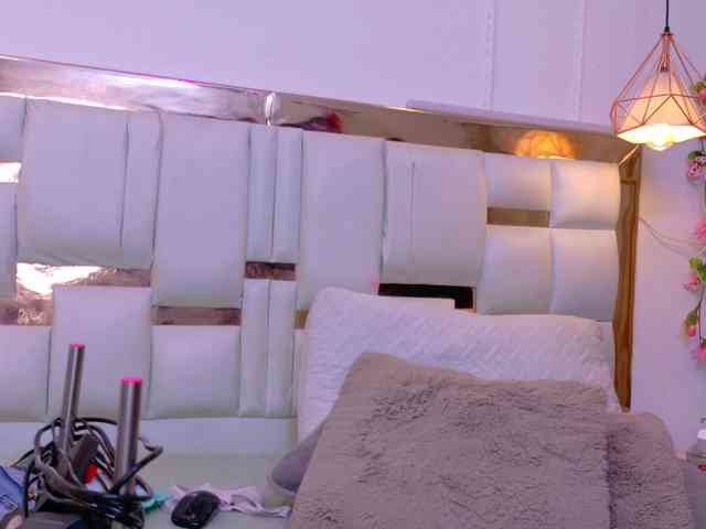 aylin-rose's live room