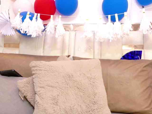 webcam strip Skylar-Smith