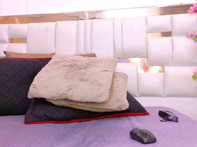 Aylin-Rose webcam