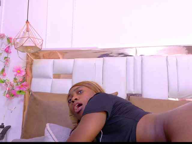 Aylin-Rose webcam