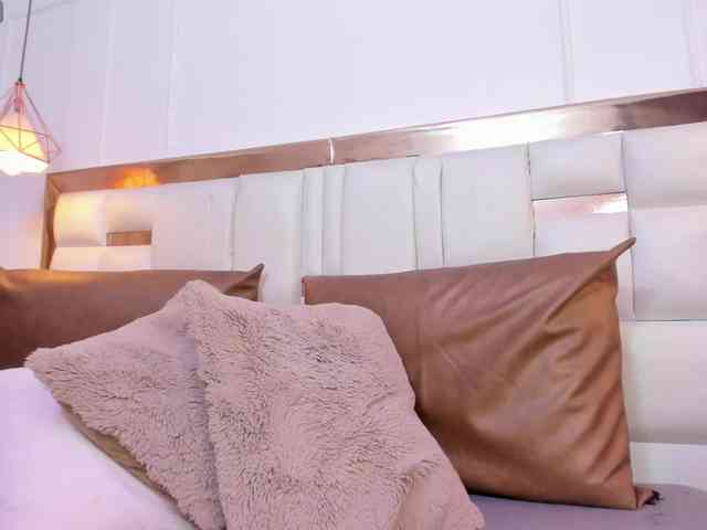 Aylin-Rose webcam