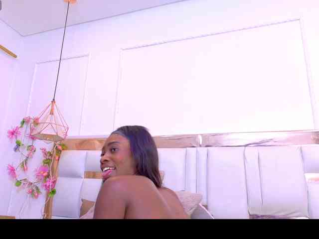 Aylin-Rose webcam