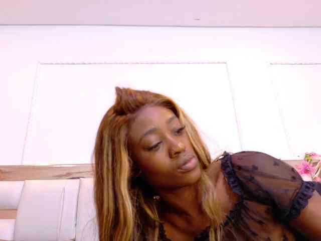 Aylin-Rose webcam