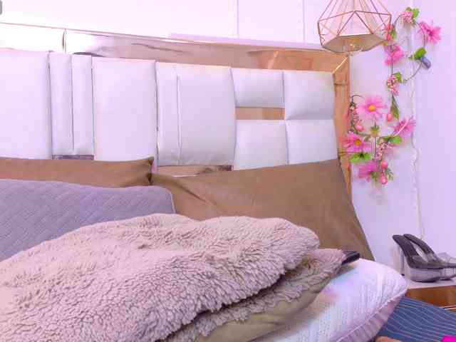 Aylin-Rose webcam