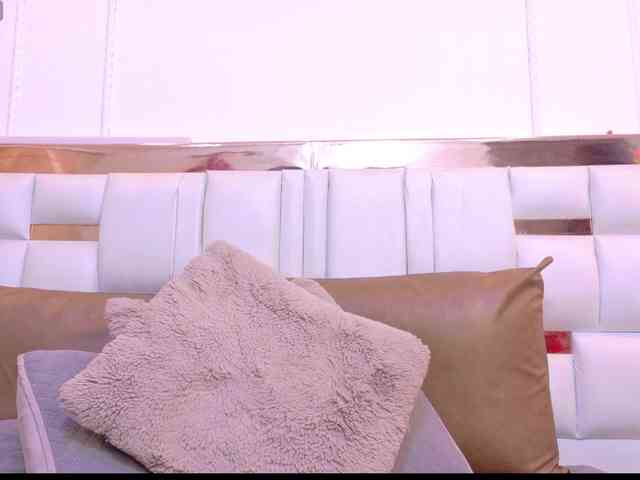 Aylin-Rose webcam