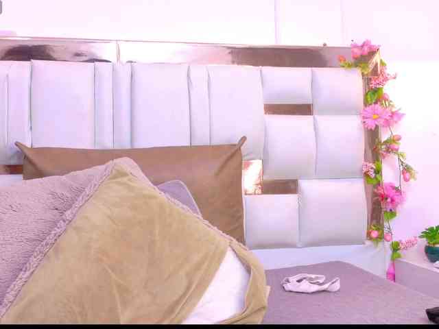 Aylin-Rose webcam