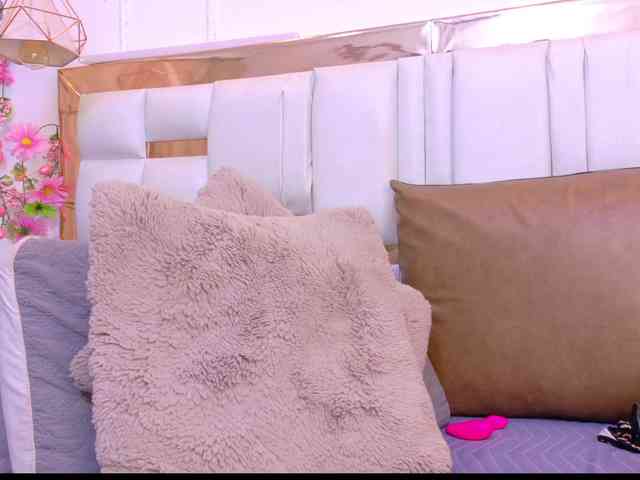 Aylin-Rose webcam