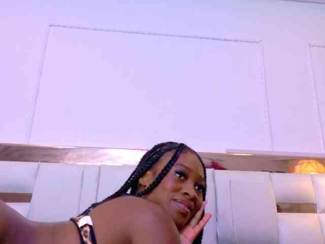 aylin-rose's live room