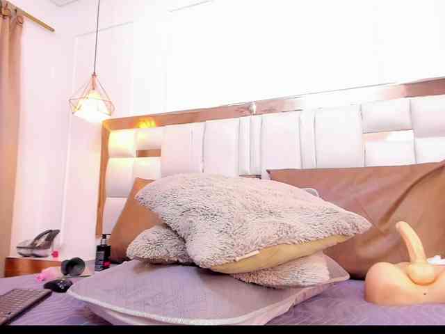 Aylin-Rose webcam