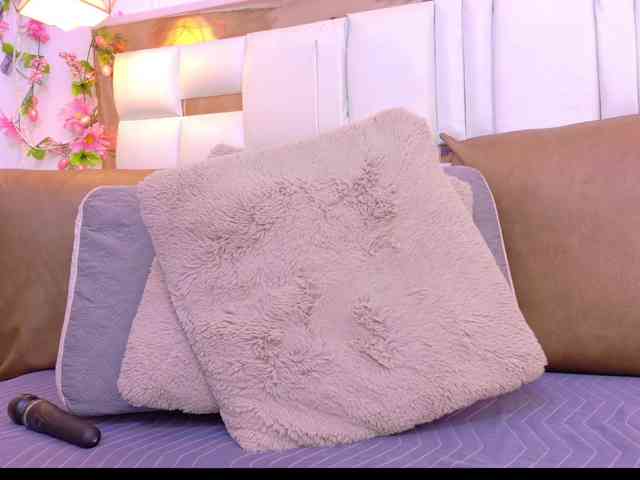 Aylin-Rose webcam