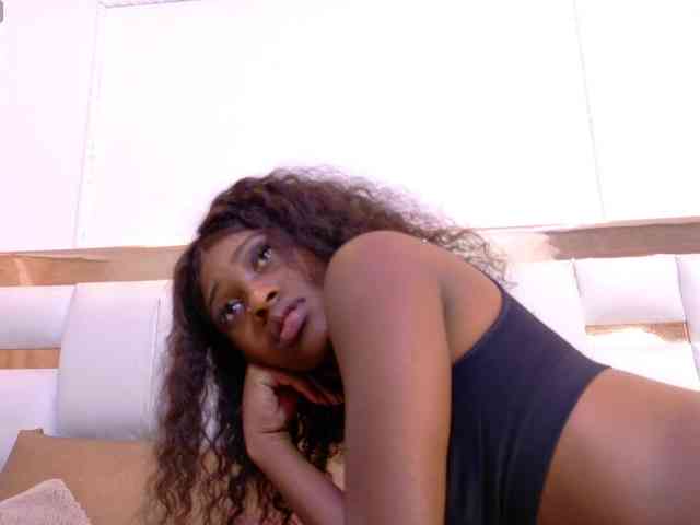 Aylin-Rose webcam