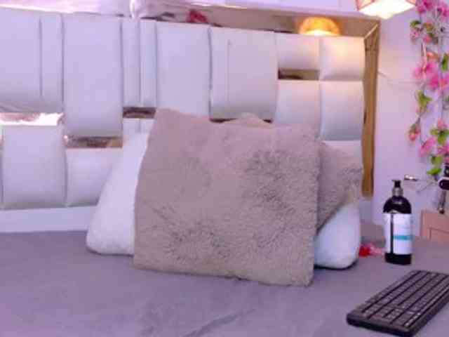 Aylin-Rose webcam