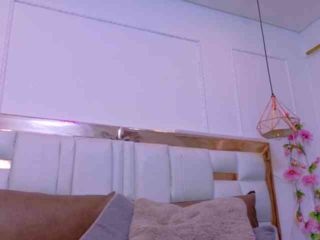 Skylar-Smith's webcam live show