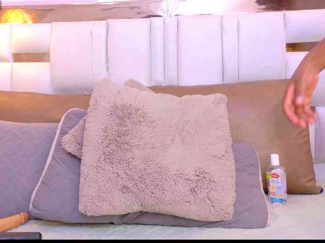 Aylin-Rose webcam