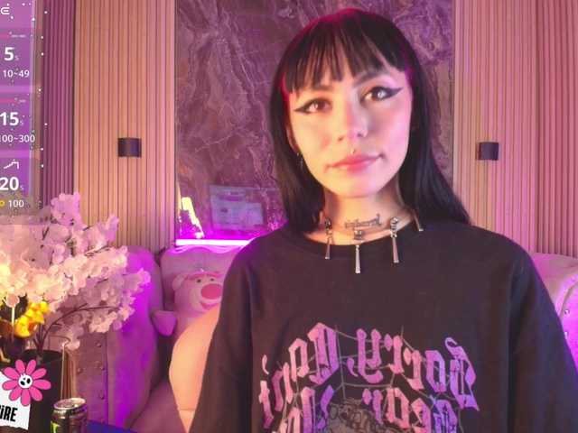 Sabrinaa1's BongaCams show and profile