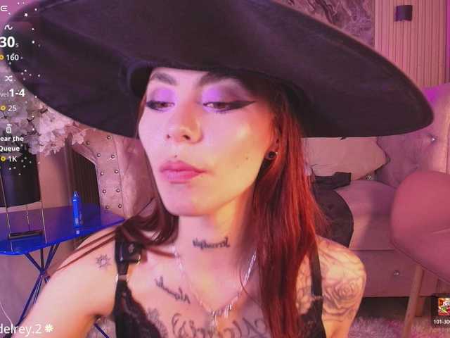 Sabrinaa1 live cam on BongaCams
