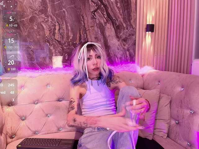 Sabrinaa1 live cam on BongaCams