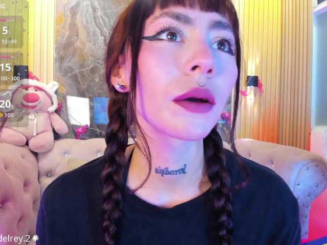 Sabrinaa1 live cam on BongaCams